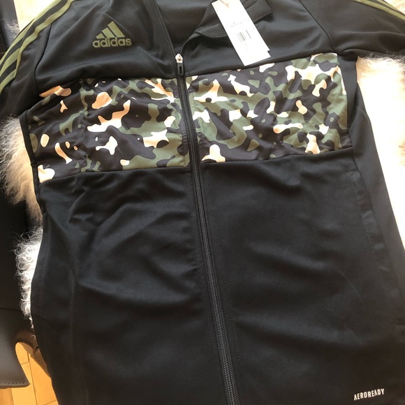 SOLD!BNWT Gorgeous Adidas Tiro 21 Camo colourblock graphic men’s track jacket .. - Picture 2 of 16